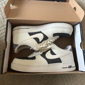 Nike Air Force 1s Low ‘07 Size 12